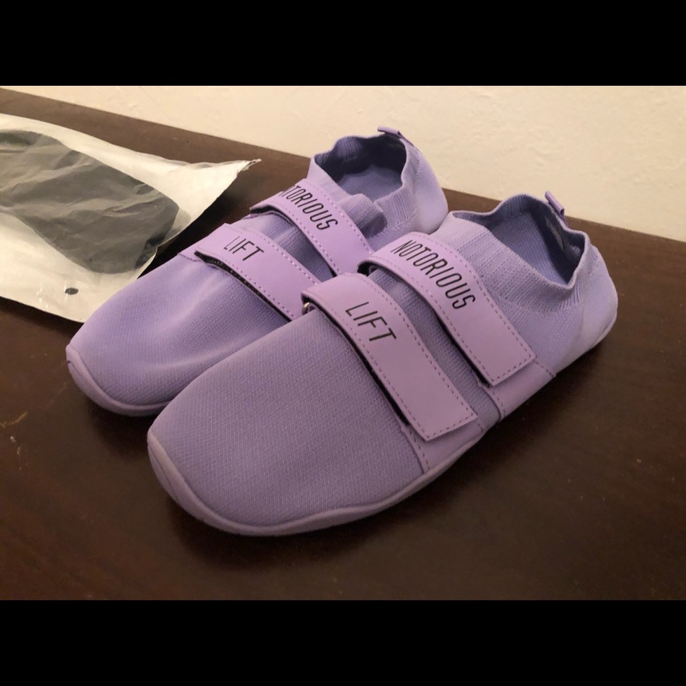 Notorious Lift Slippers